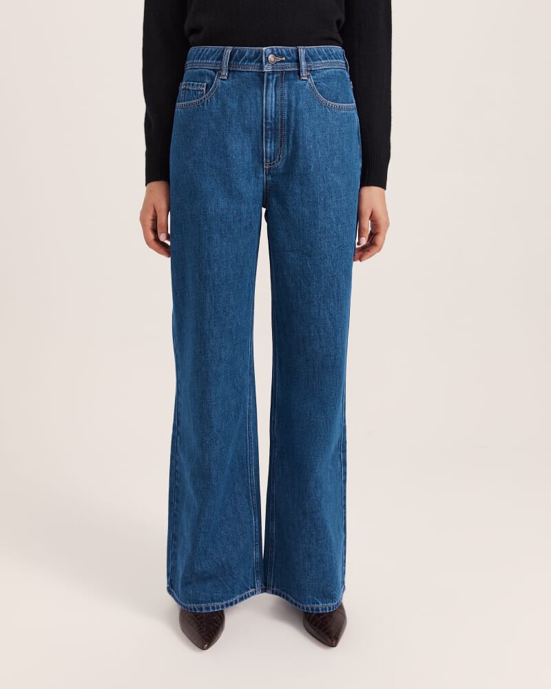 Yumi Wide Leg Jean in MID BLUE