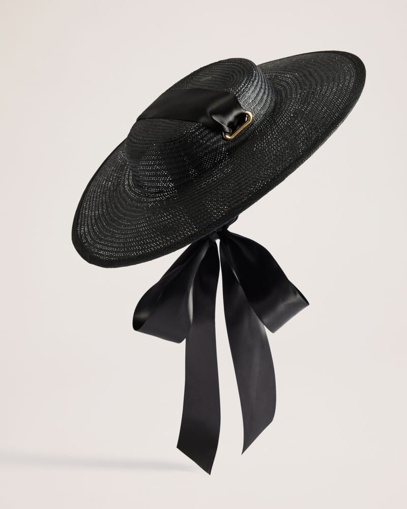 Annie Hat in BLACK