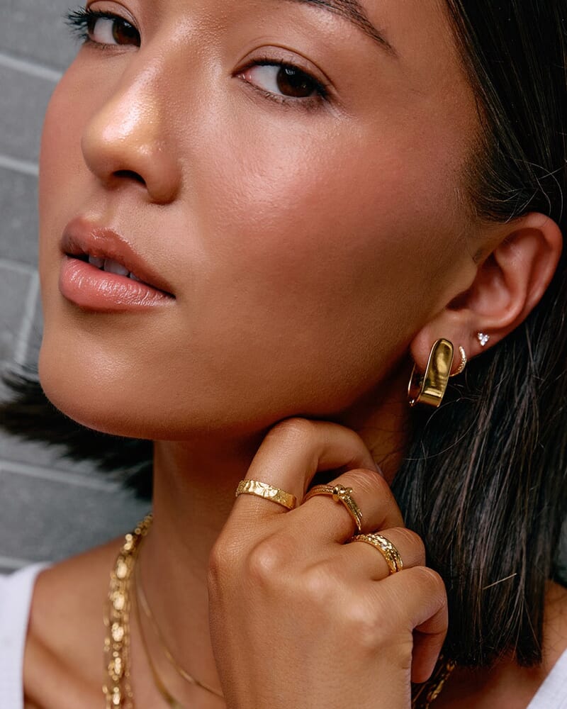 Arms Of Eve Lucy Earrings in GOLD