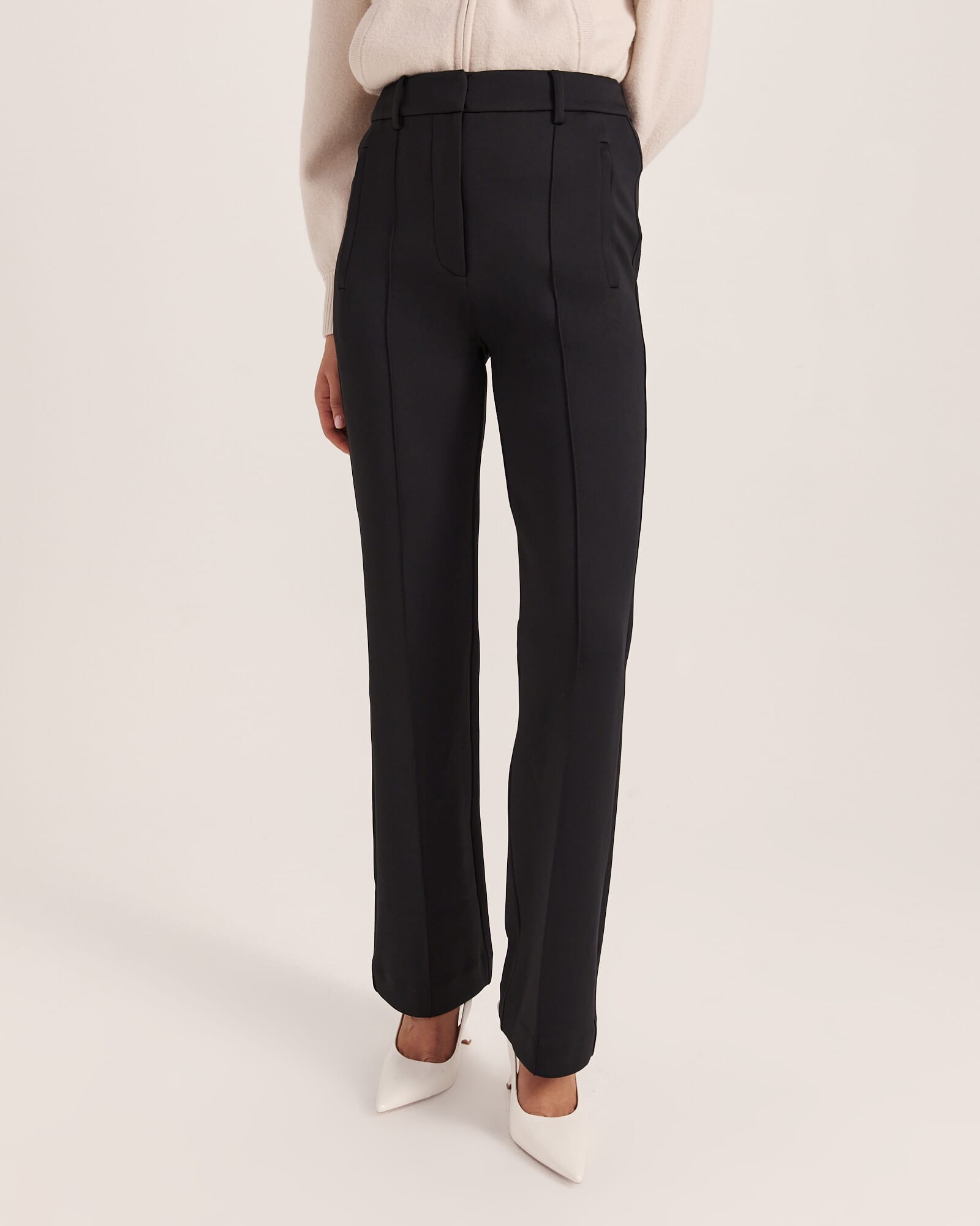 Elari Straight Leg Pant in Black - SABA