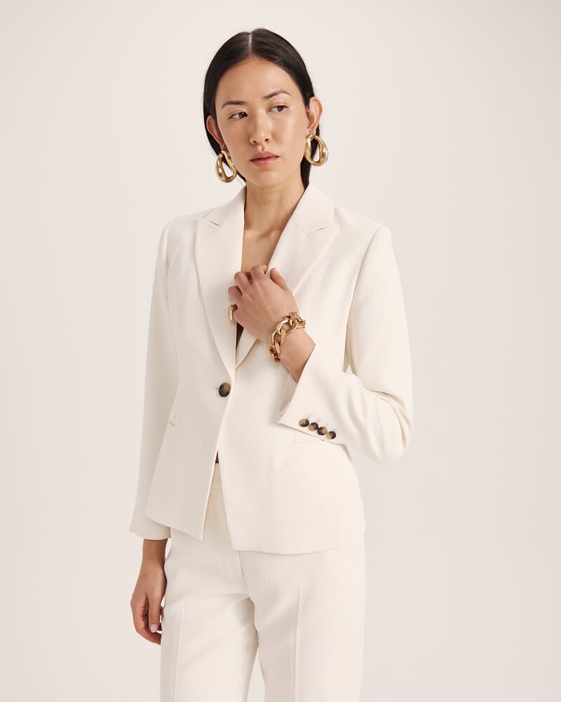 Dharma Fitted Jacket in MILK