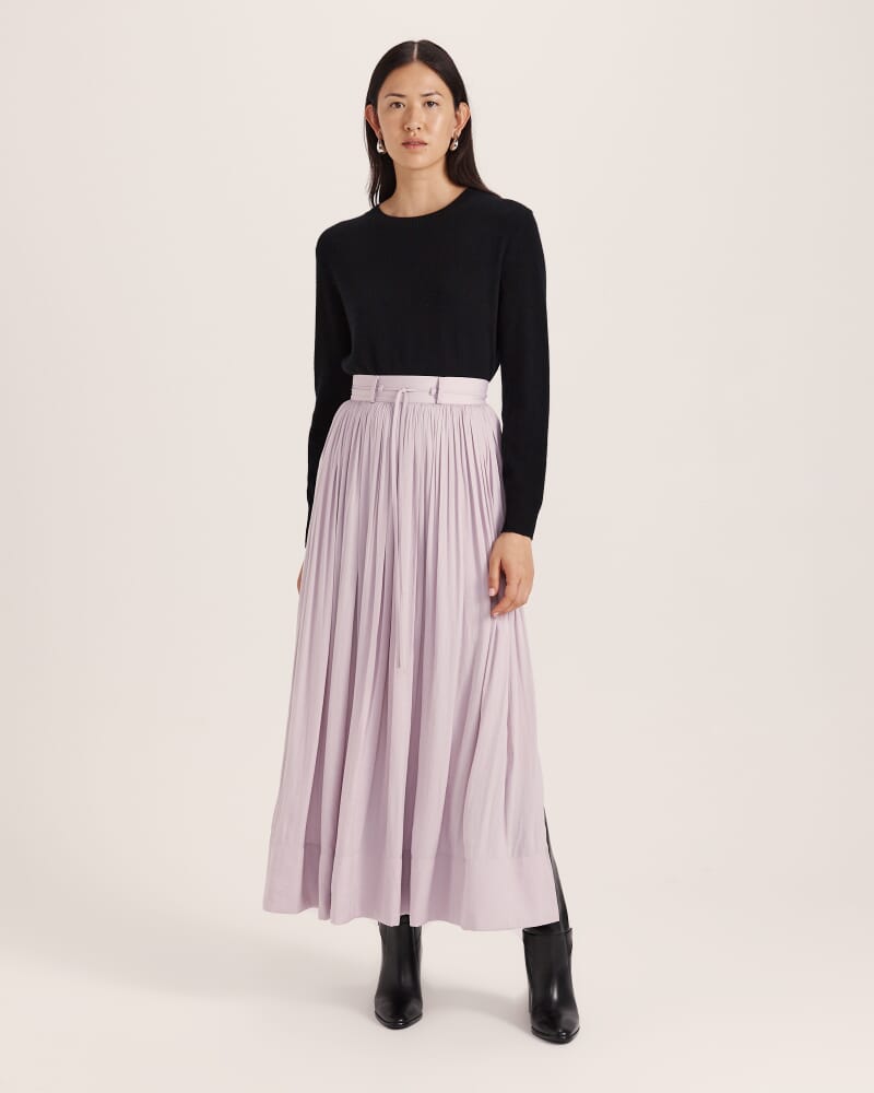 Cashmere Crew Neck Knit in BLACK