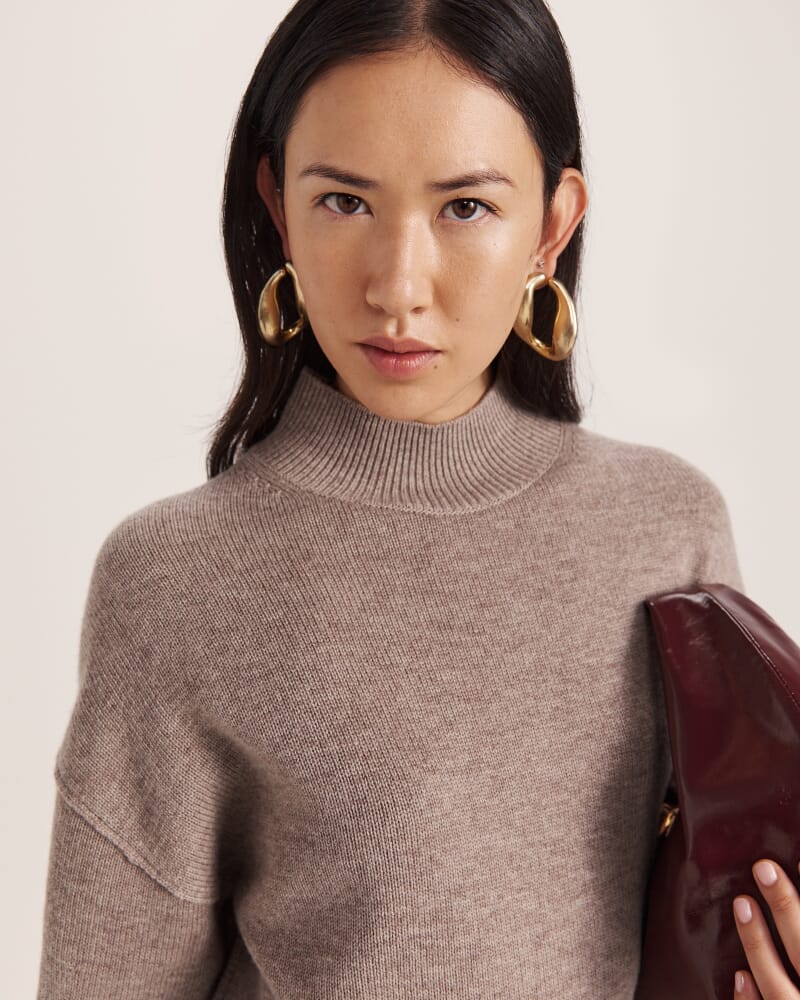 Nara Oversized Cashmere Blend Knit in PEBBLE MELANGE