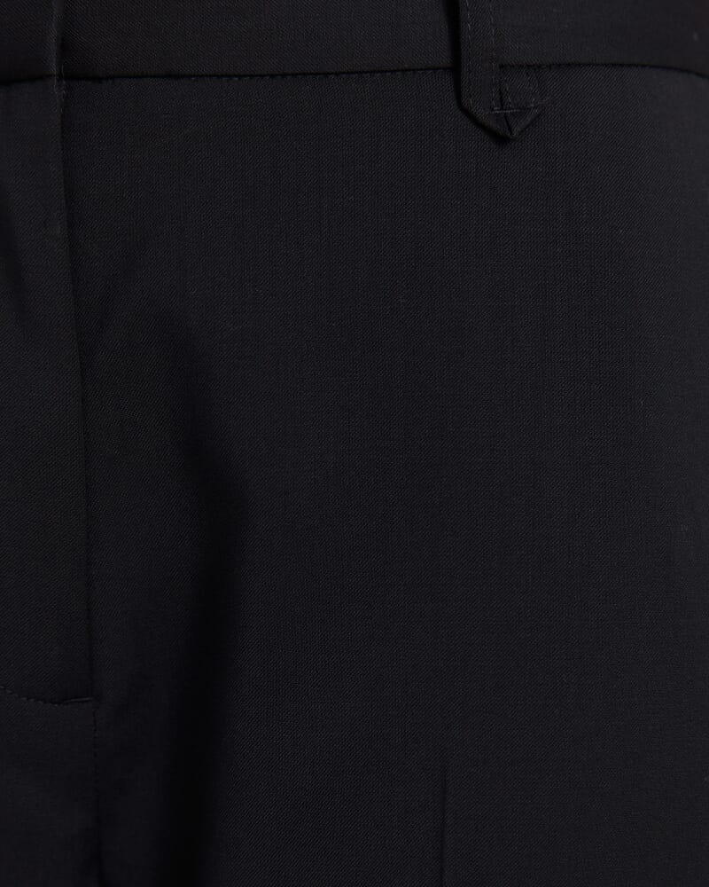 Suki Slim Leg Wool Pant in BLACK