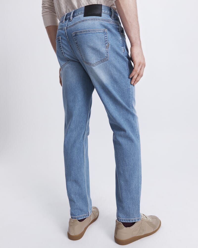 Cooper Straight Leg Jean in LIGHT WASH