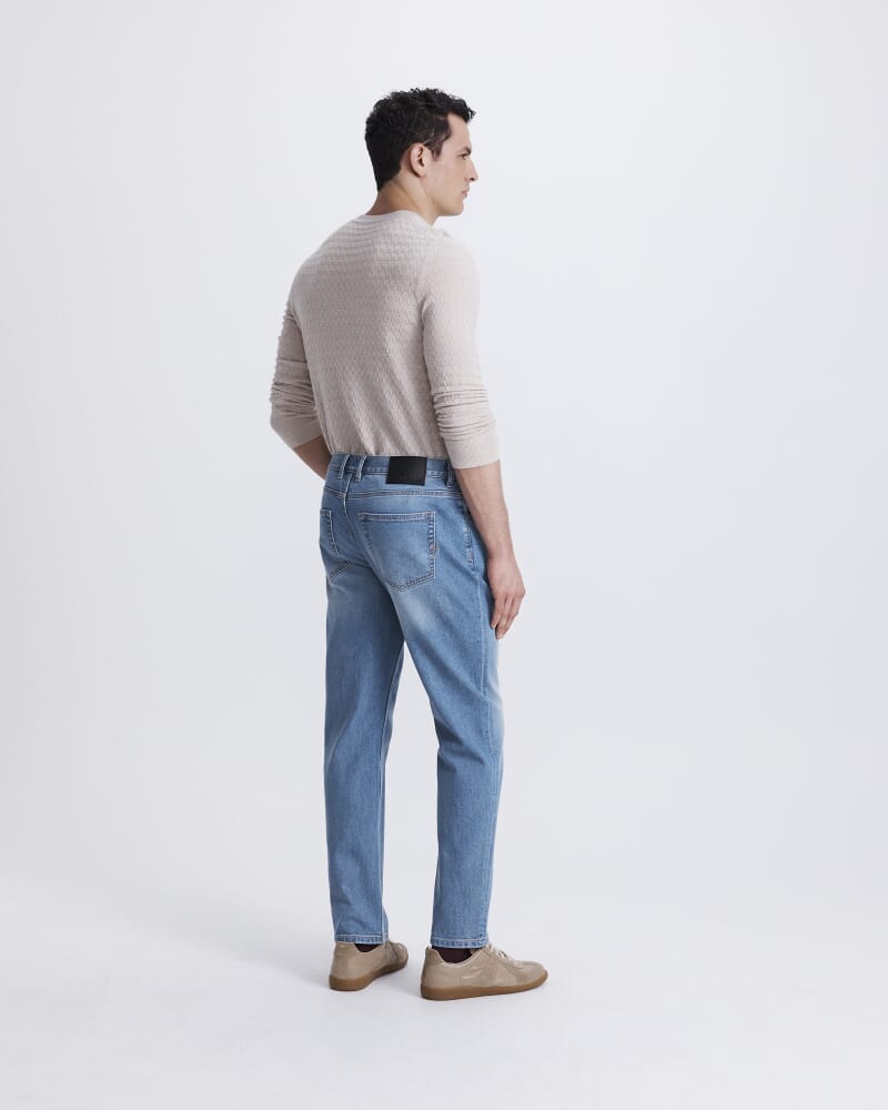 Cooper Straight Leg Jean in LIGHT WASH