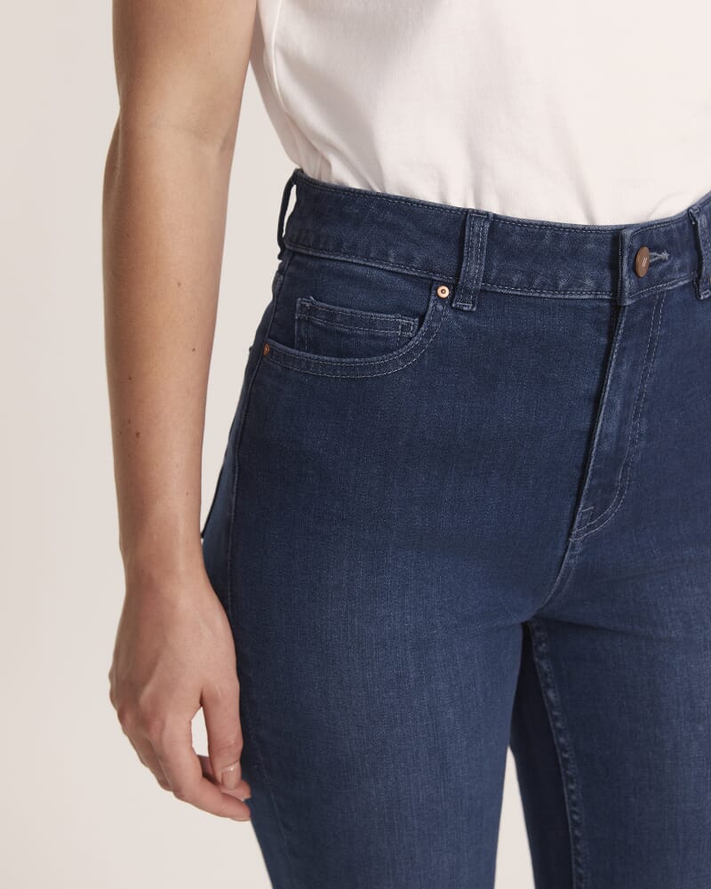 Anna Straight Leg Jean in INDIGO