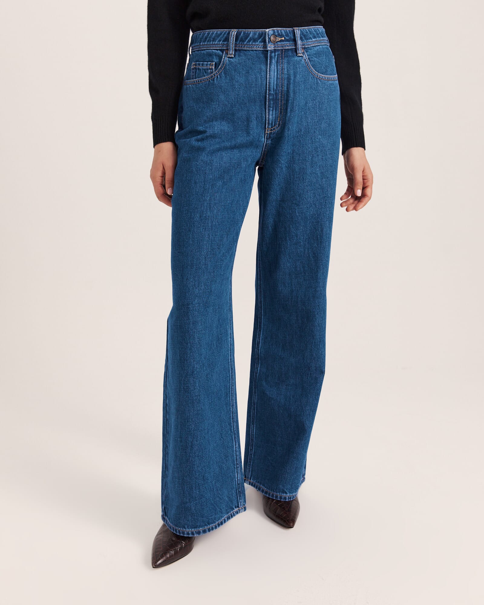 Yumi Wide Leg Jean