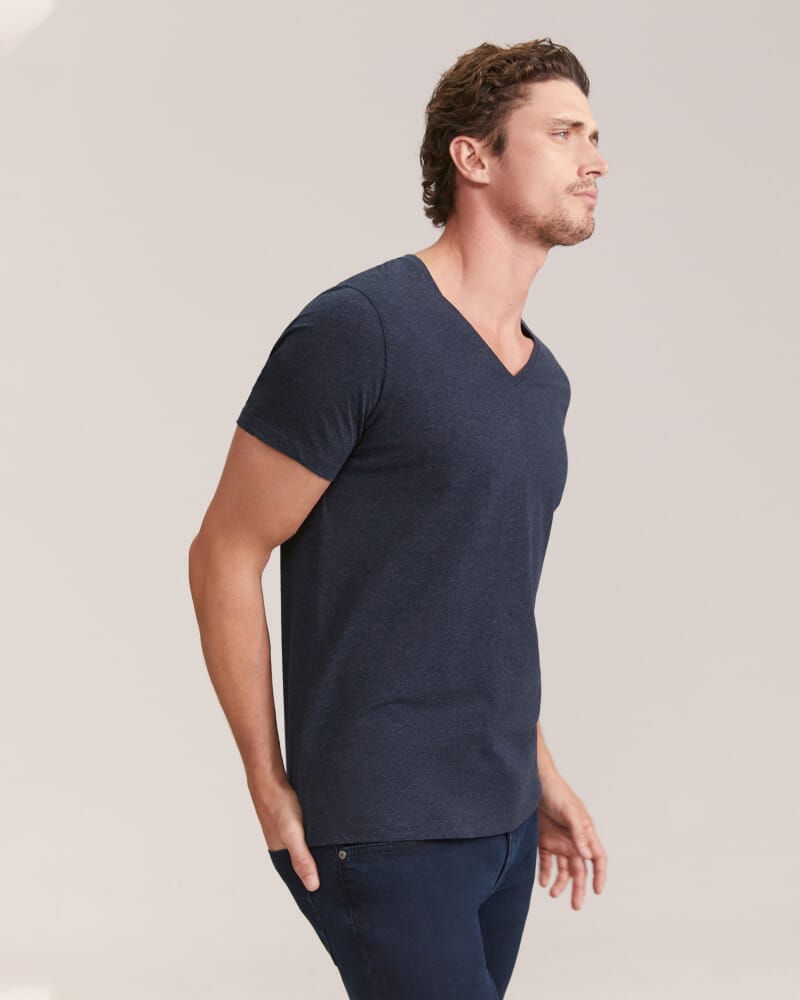 Daniel V Neck Tee in NAVY MARLE