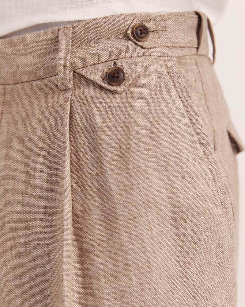 Wade Pleat Front Linen Pant in ALMOND
