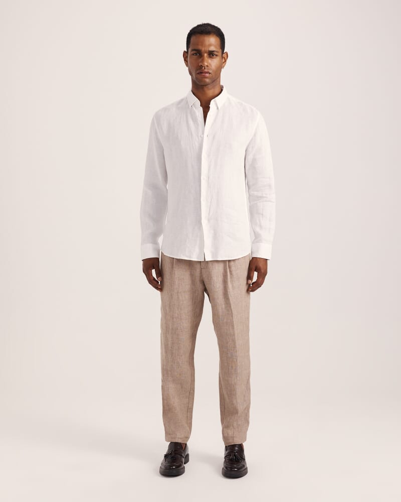 Wade Pleat Front Linen Pant in ALMOND