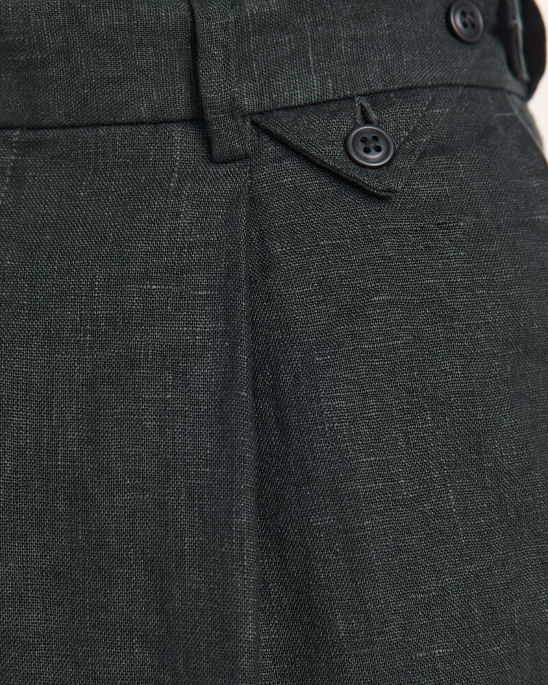 Wade Pleat Front Linen Pant in SEAWEED