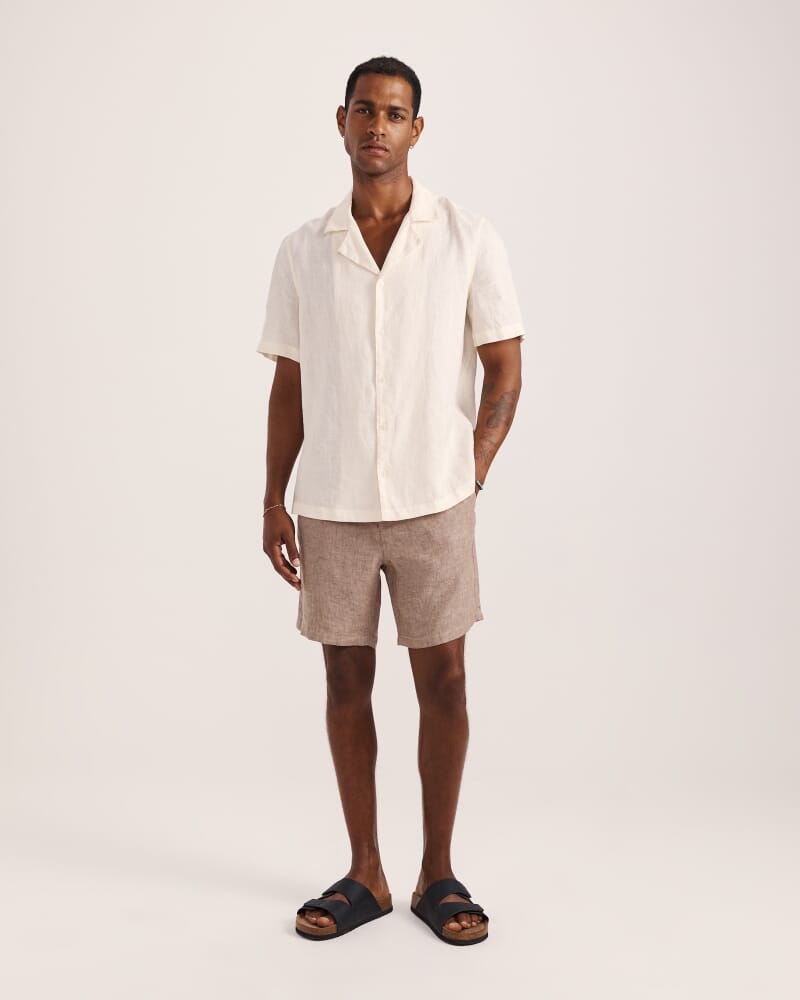 Luca Linen Short in ALMOND