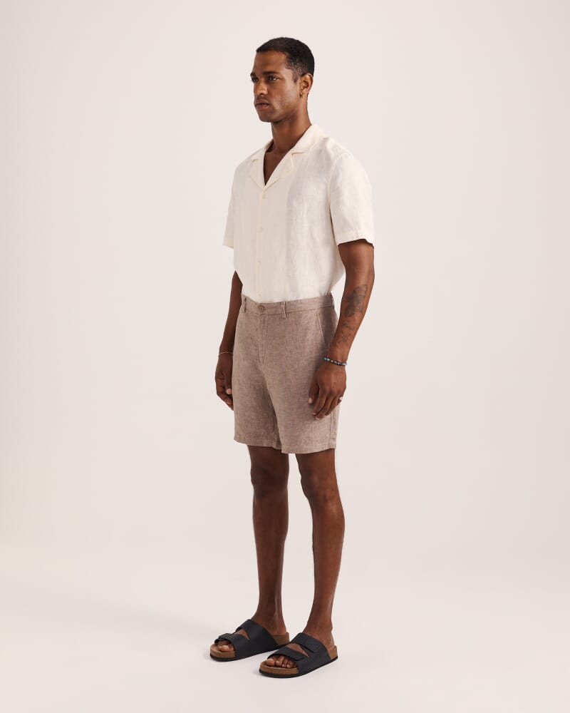Luca Linen Short in ALMOND