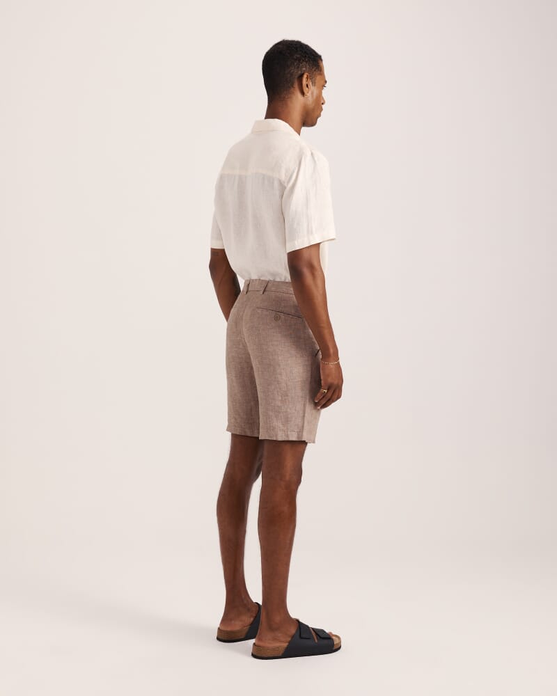 Luca Linen Short in ALMOND