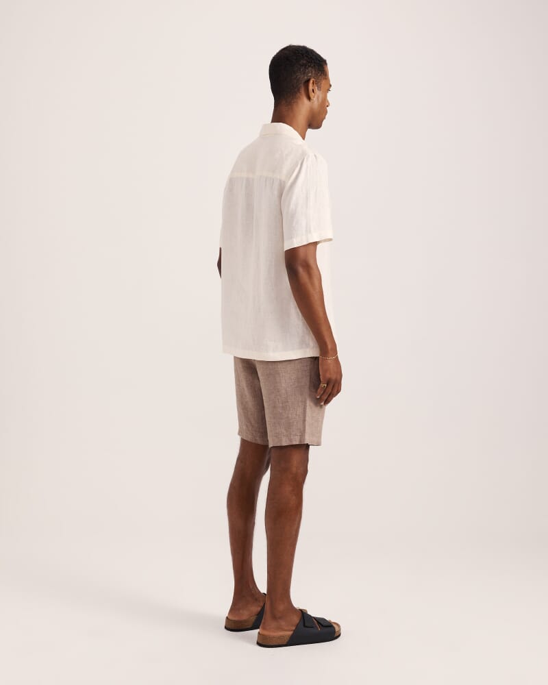 Luca Linen Short in ALMOND