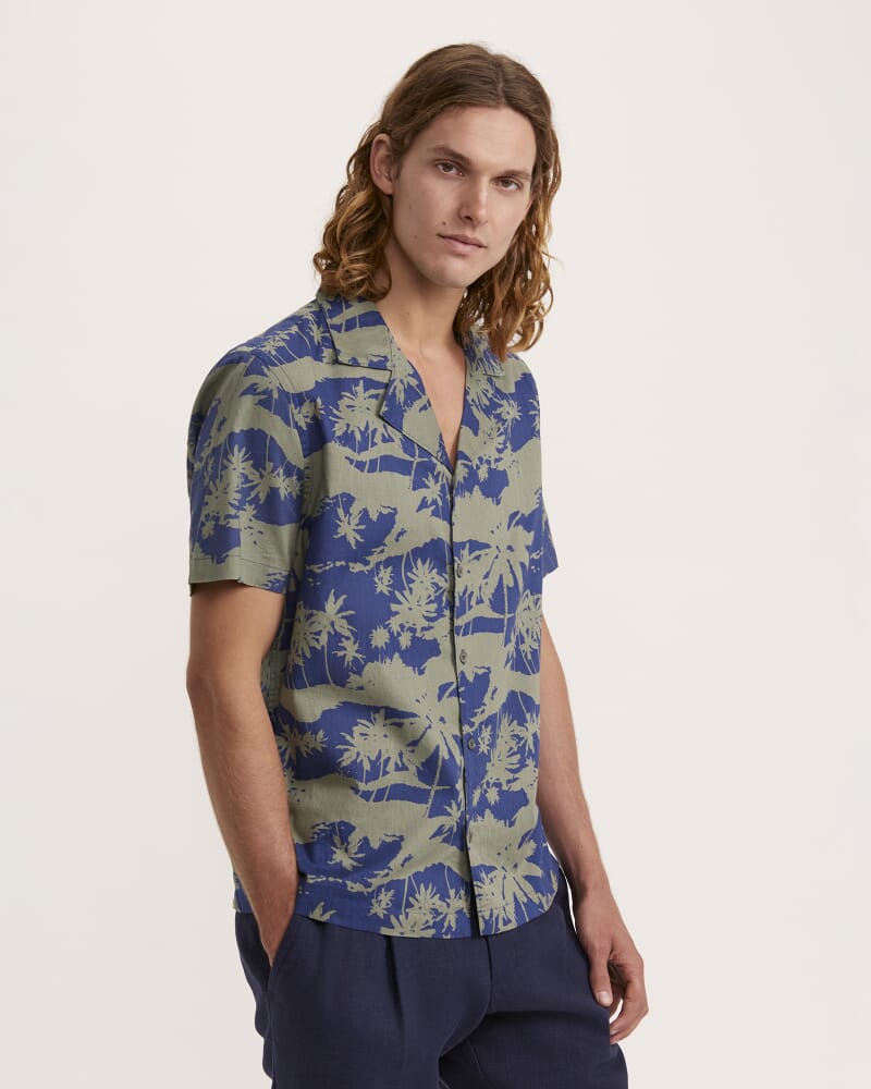 Tennant Short Sleeve Resort Print Shirt in MID NAVY/TEAL