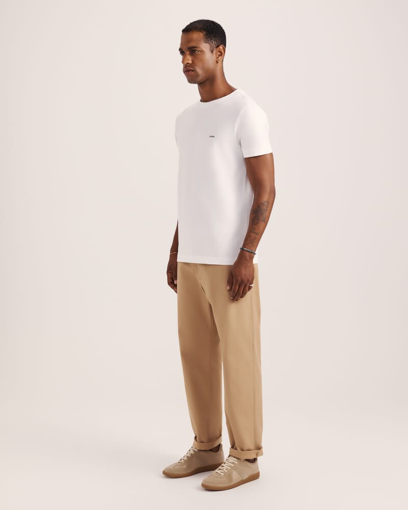 Oscar Stretch Tee in WHITE