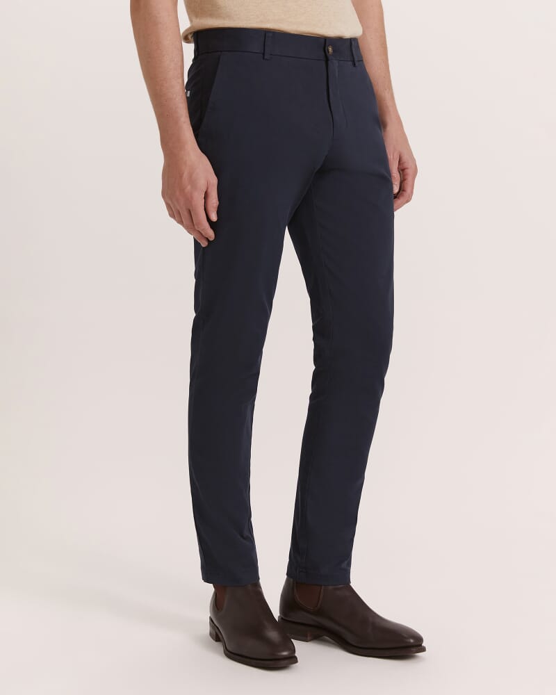 Mills Stretch Chino in NAVY