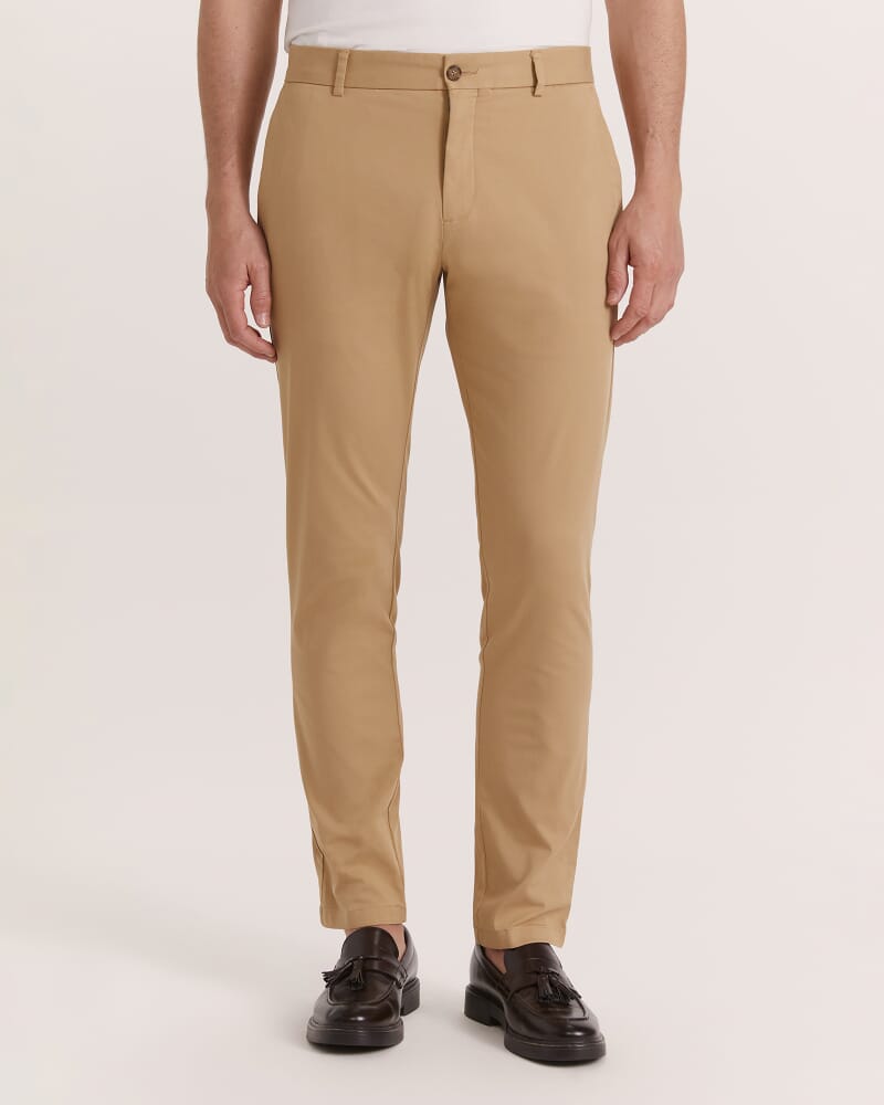 Mills Stretch Chino in SAND