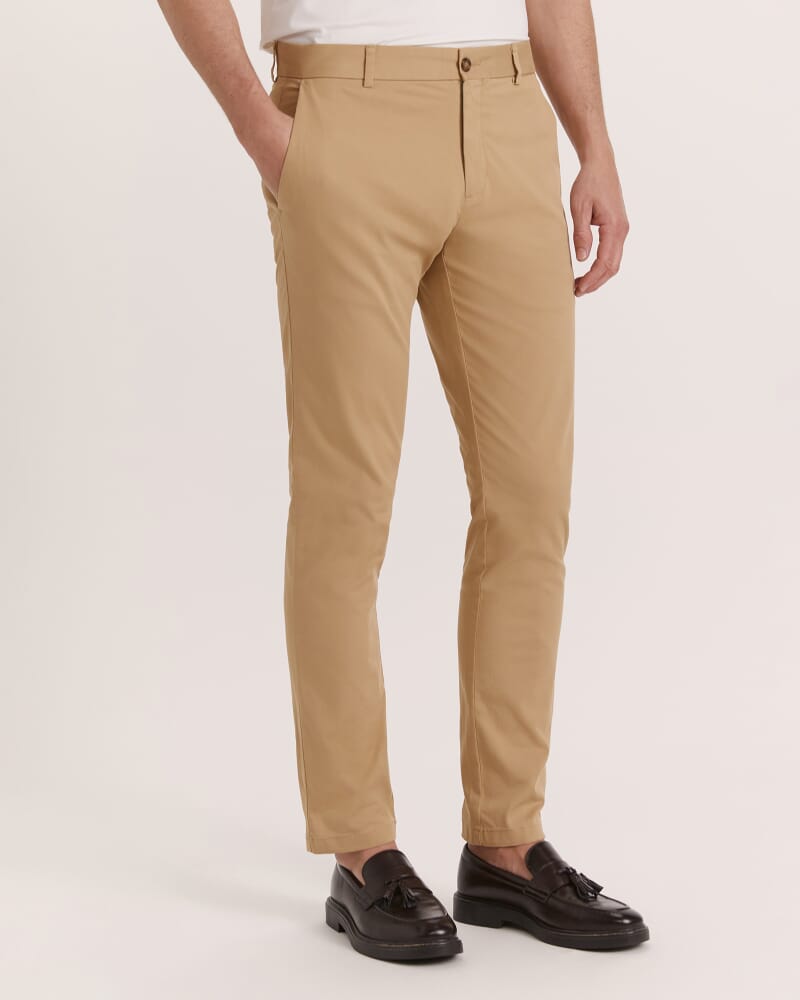Mills Stretch Chino in SAND