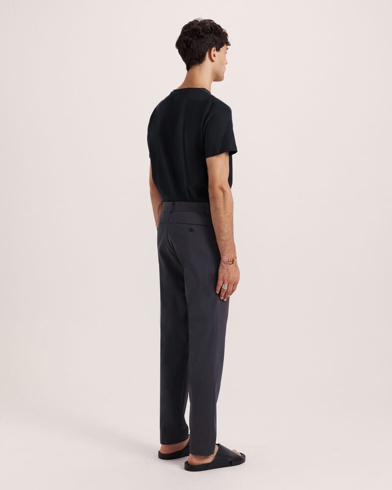 Judd Regular Chino in GRAPHITE