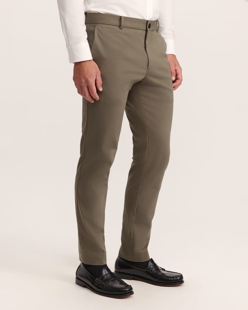 Judd Regular Chino in KHAKI