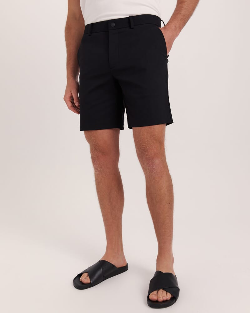 Judd Regular Short in BLACK