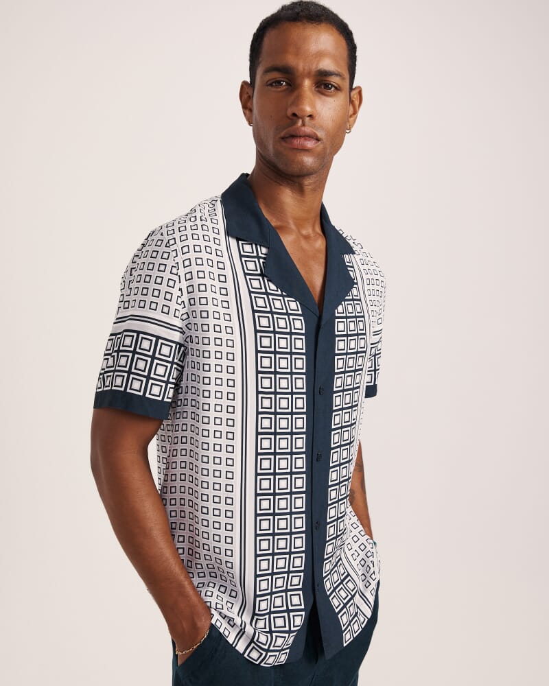Hercules Short Sleeve Resort Print Shirt in NAVY