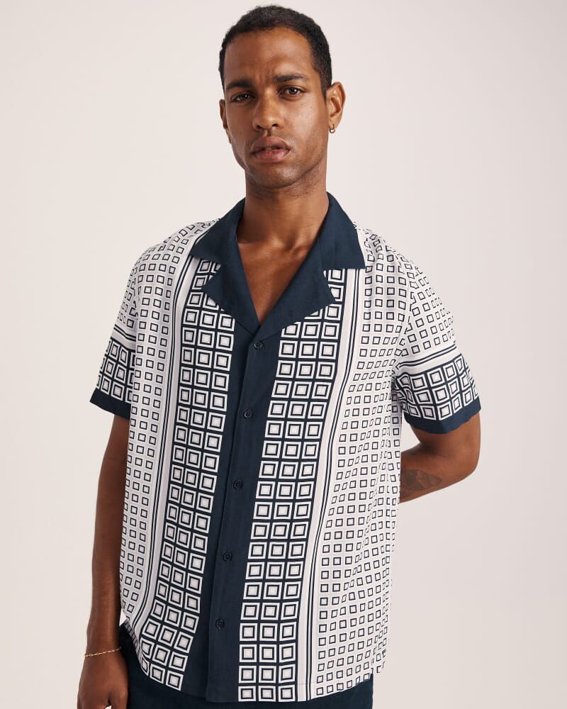 Hercules Short Sleeve Resort Print Shirt in NAVY