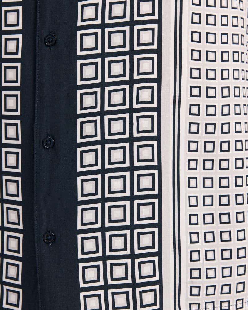 Hercules Short Sleeve Resort Print Shirt in NAVY