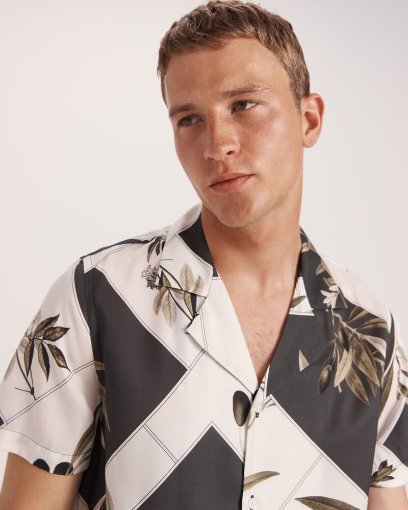 Syros Short Sleeve Resort Print Shirt in OLIVE