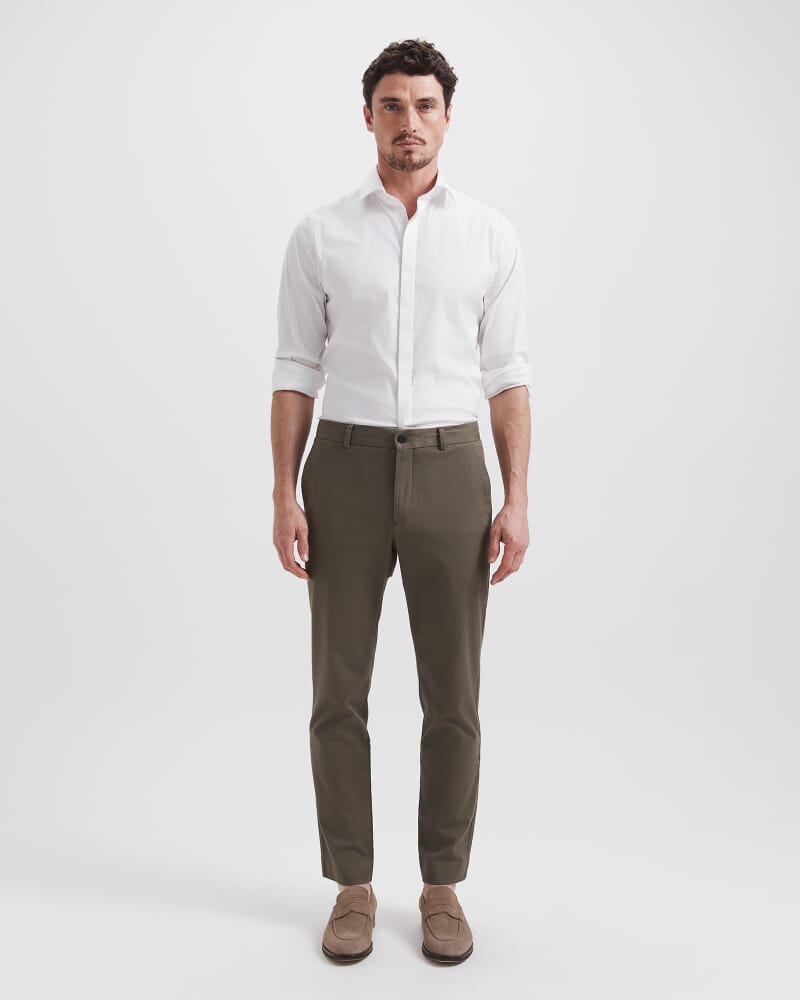 Chris Textured Regular Chino in OLIVE