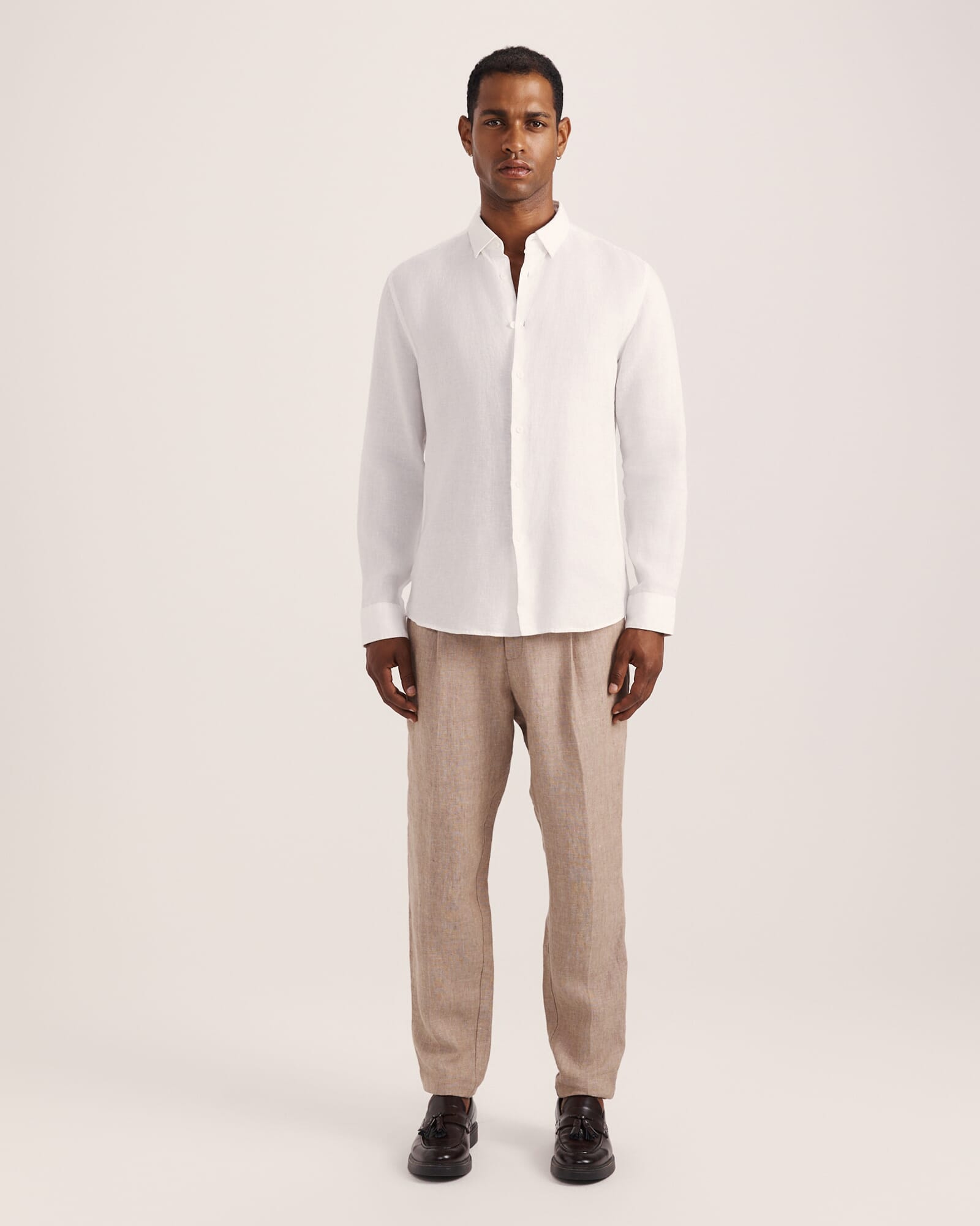 Anderson Long Sleeve Classic Linen Shirt in White - SABA