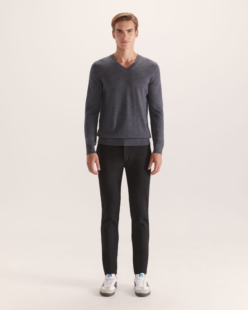 Franklin Merino Wool V Neck Knit in CHARCOAL