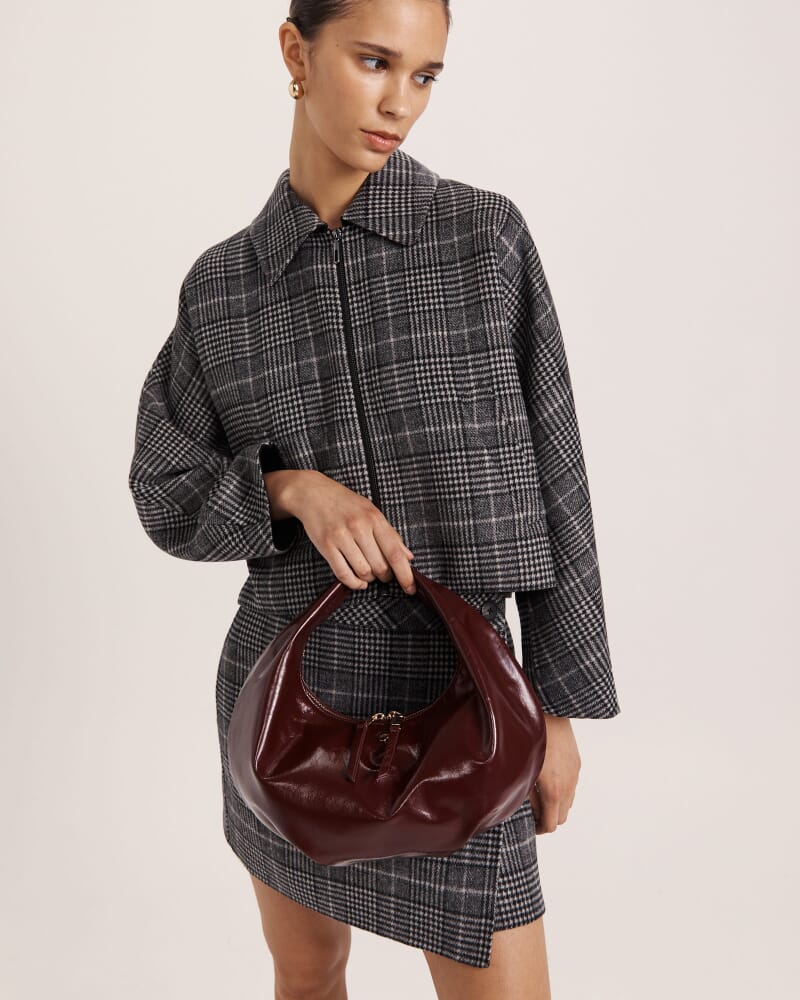 Scarlett Patent Bag in BERRY