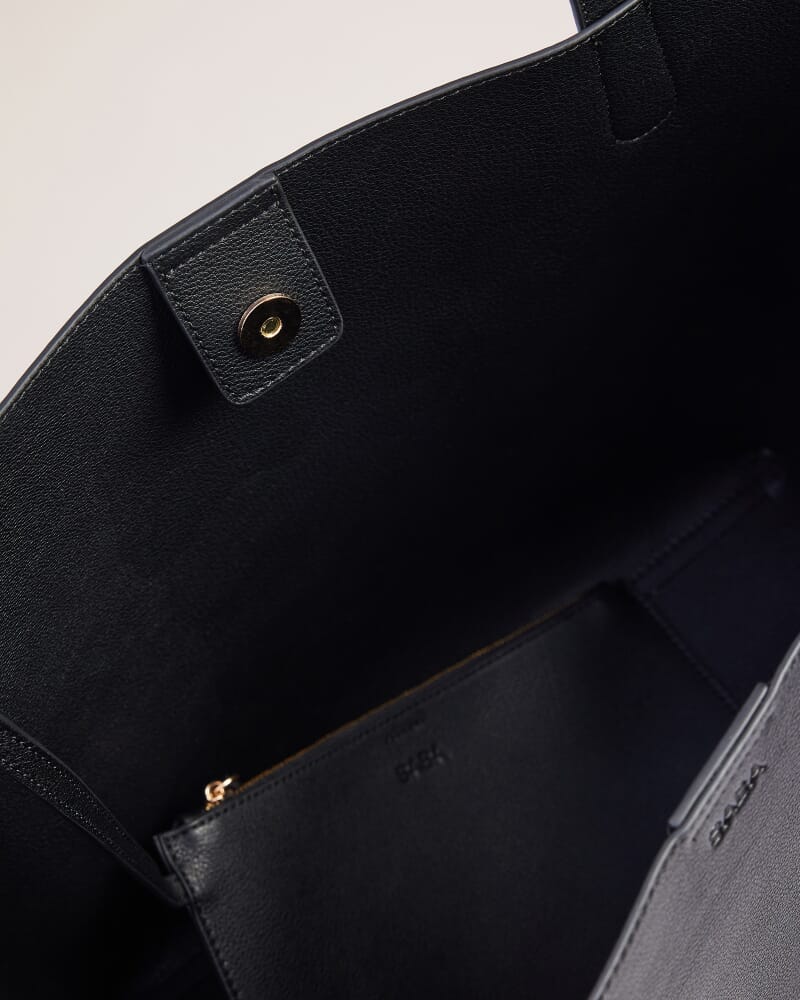 Amelia Leather Tote Bag in BLACK