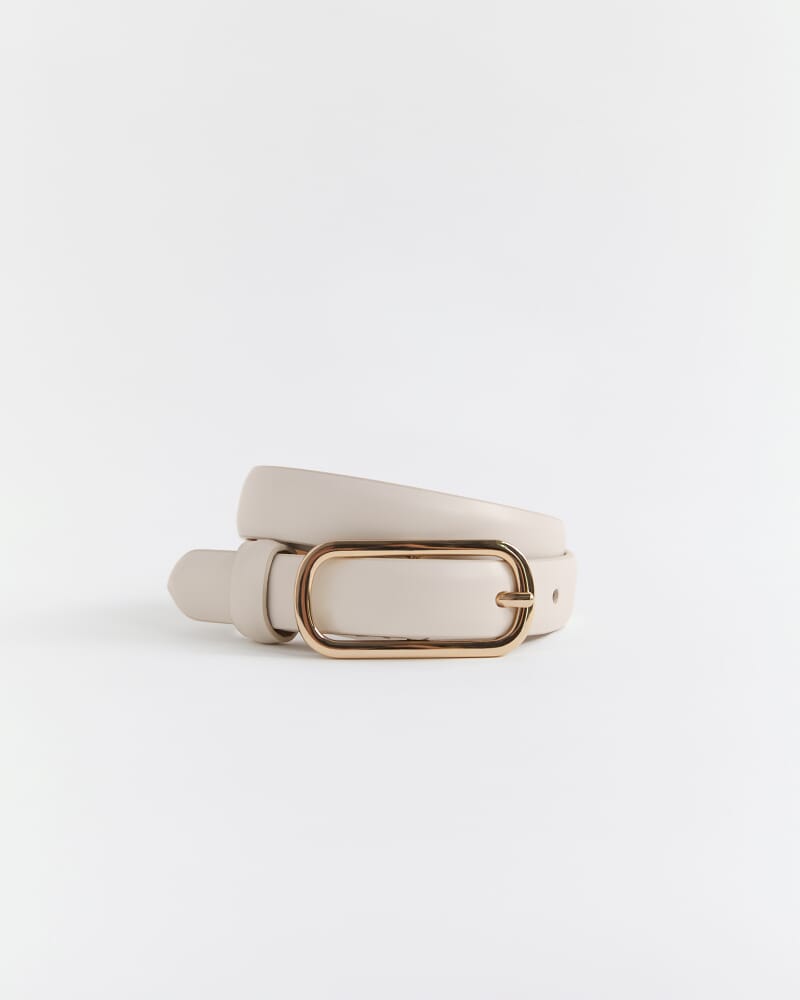 Essential Leather Belt in CREAM