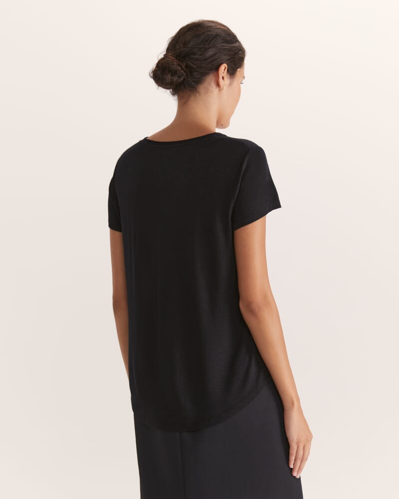 Antonia V Neck Tee in BLACK
