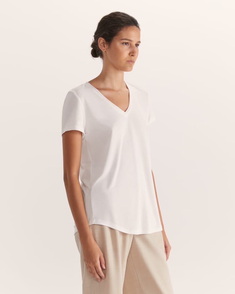 Antonia V Neck Tee in WHITE