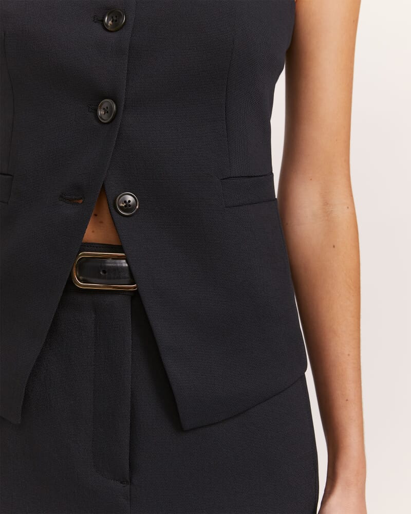 Dharma Crew Neck Longline Vest in BLACK