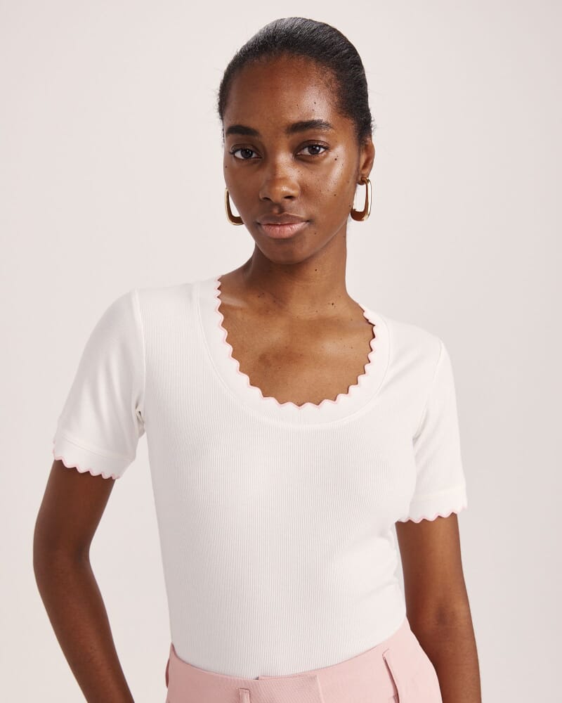 Emilie Scooped Neck Tee in WHITE/PINK