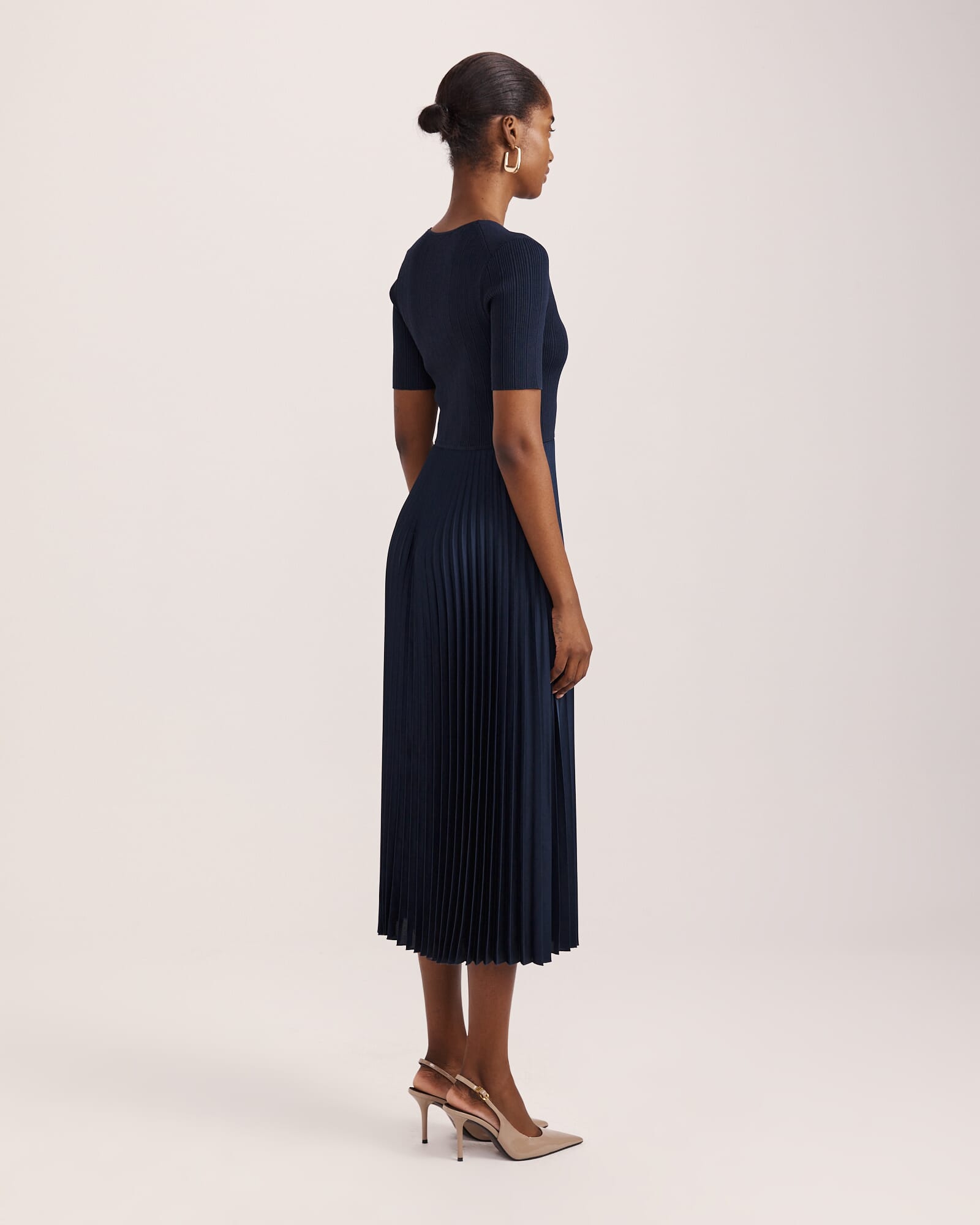 saba midi dress in navy Navy Saba Midi Dress