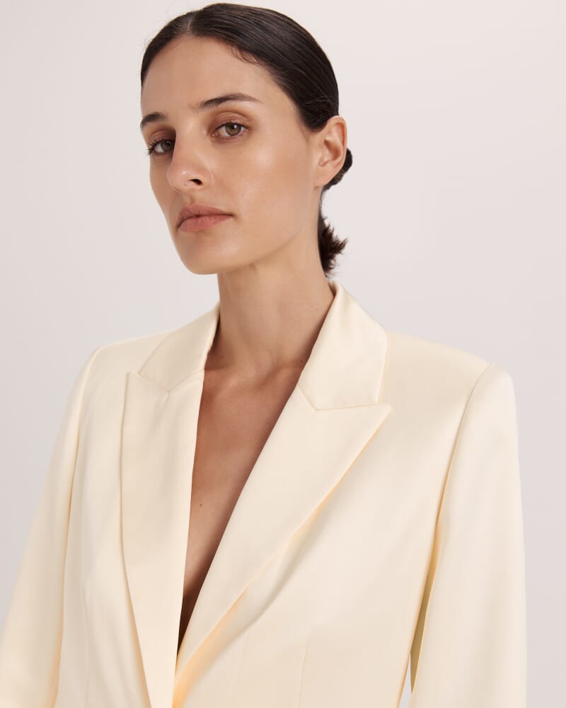 Nevine Contour Blazer in PALE LEMON
