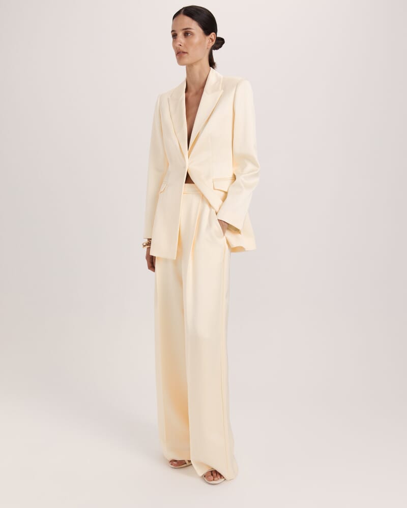 Nevine Contour Blazer in PALE LEMON