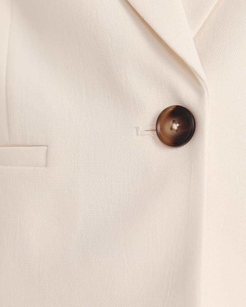 Dharma Cropped Blazer in MILK