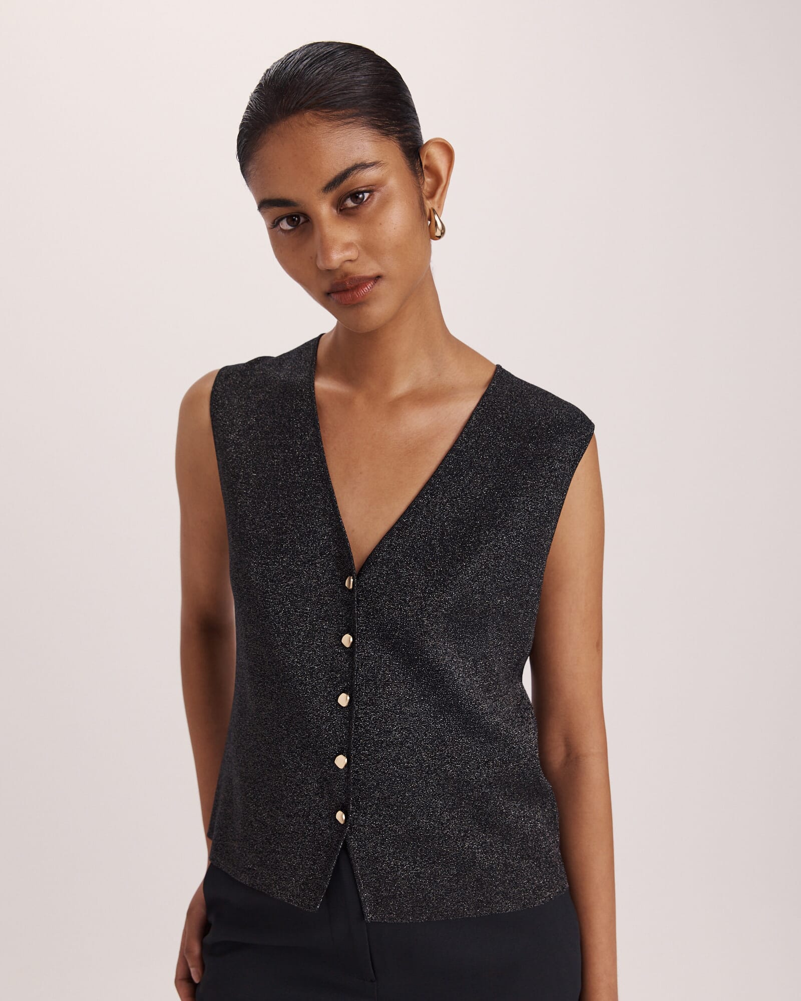 Shaila Sparkling Knit Vest