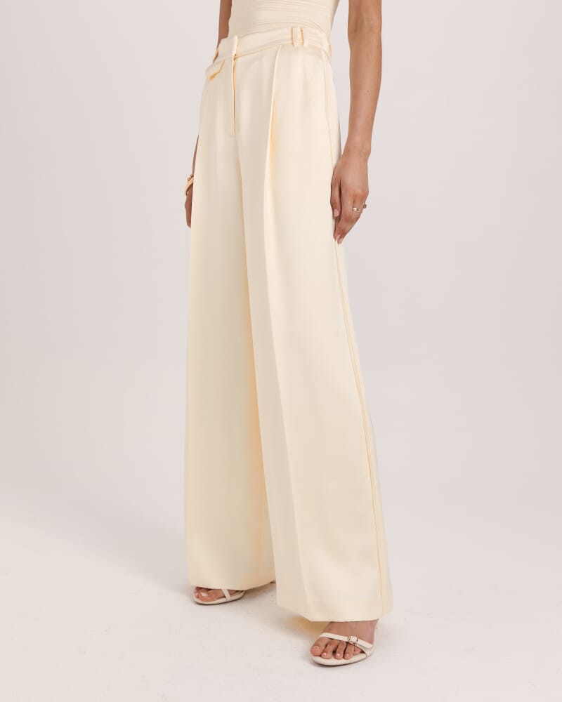 Nevine Pleat Front Pant in PALE LEMON