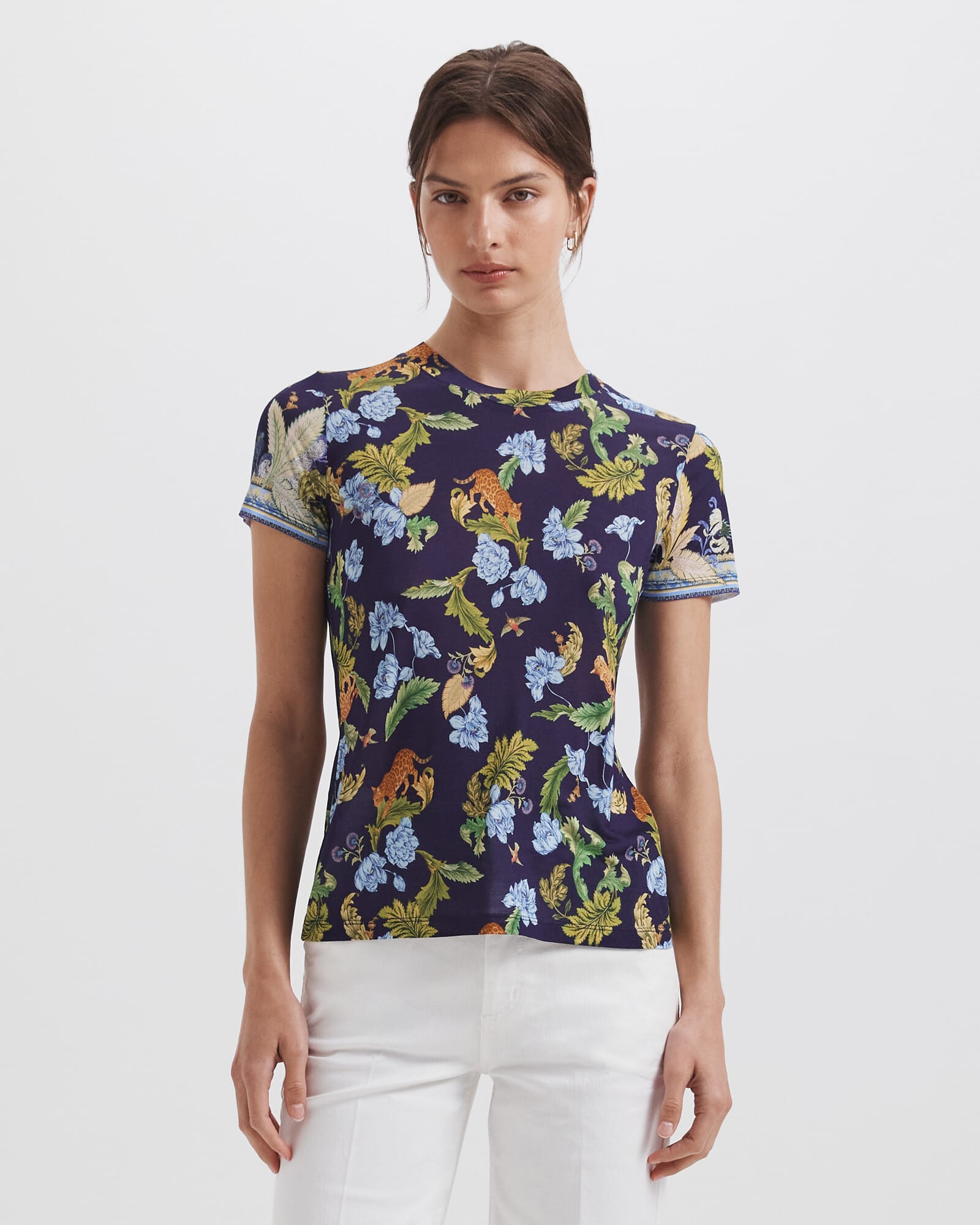Liora Aida Tee