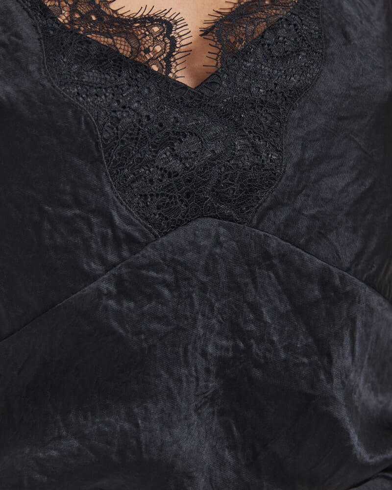 Ivana Crinkle Lace Detail Tank in BLACK